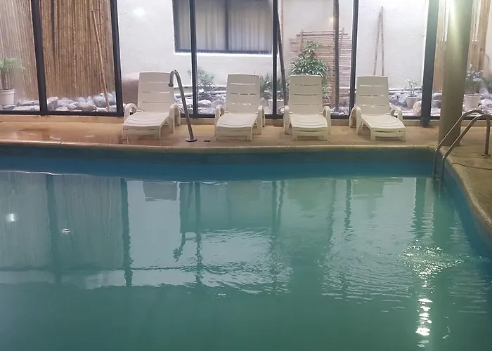Howard Johnson By Wyndham San Pedro